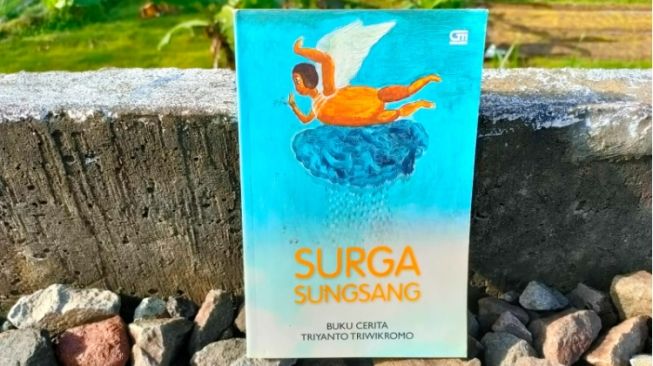 Ulasan Buku Surga Sungsang: Teknik Penceritaan yang Inovatif