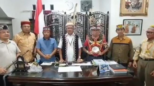 Persekutuan Dayak Kaltim Minta Edy Mulyadi Diproses dengan Hukum Adat