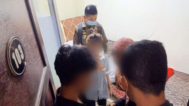 Bakal Rutin Dilakukan saat Ramadhan, Satpol PP Razia PSK dan Penjualan Minuman Beralkohol di Jakarta