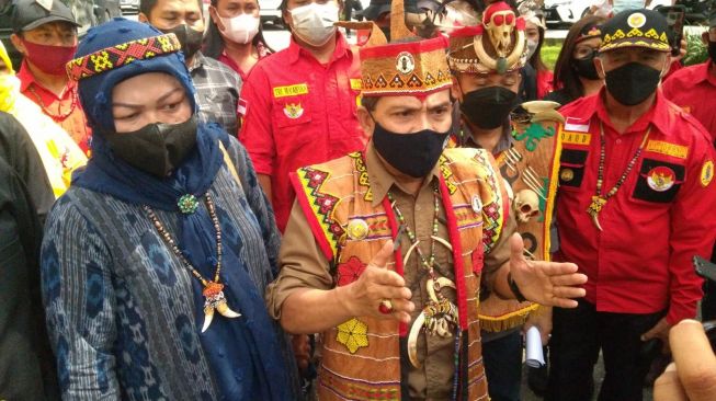 Sejumlah Ketua Adat di Kaltim Laporkan Edy Mulyadi ke Polda
