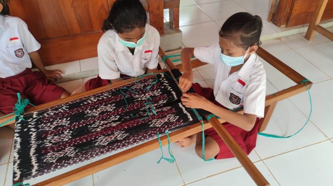 Peduli terhadap Pemerataan Pendidikan, YPA-MDR Mengajak Bergerak Bersama Majukan Pendidikan Indonesia di HUT 13