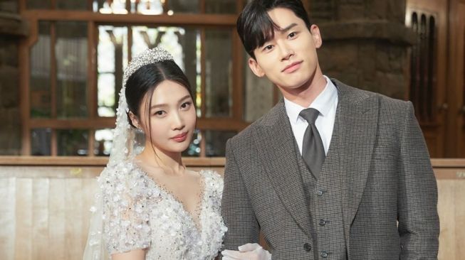 Joy Red Velvet pakai gaun pengantin di The One and Only (Instagram/@jtbcdrama)