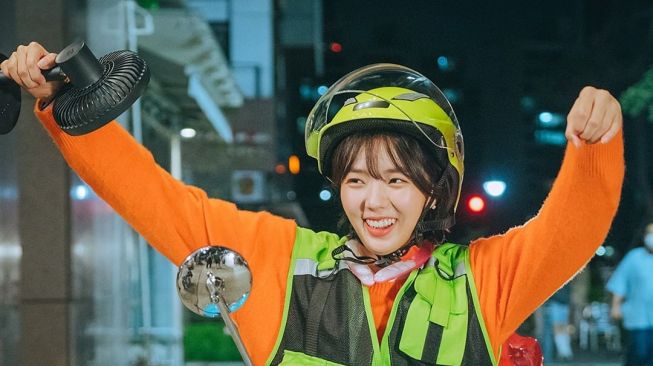 Pesona Chae Soo Bin di Rookie Cops (Instagram/@disneypluskr)