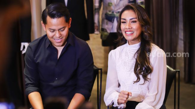 Gelar Pernikahan Bulan Depan, Melanie Putria Pastikan Undang Mantan Suami