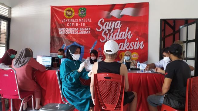 Binda Kalbar Capai Vaksinasi 80 Persen