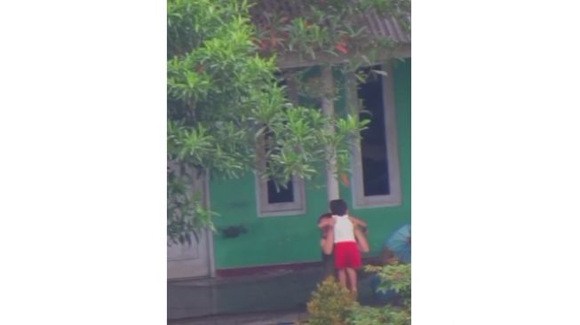 Viral Intip Rumah Seseorang Pakai Kamera HP Jaraknya Bikin Melongo: HP Gue Nangis Kejer