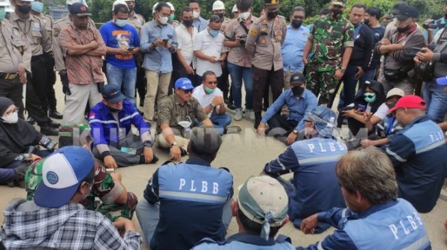 Didemo Ratusan Sopir Truk, Perusahaan Janji Penuhi Tuntutan PLBB, Tapi dengan Syarat