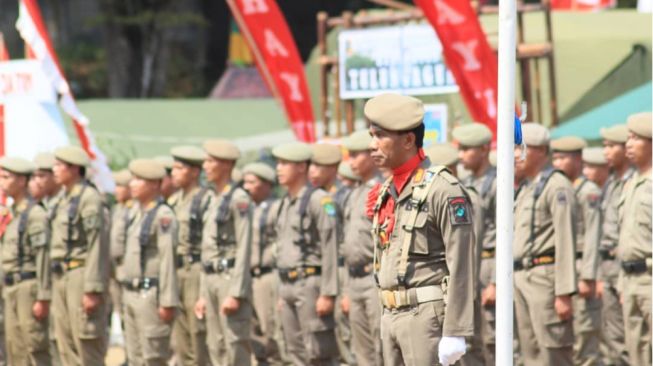 Gaji 200 Anggota Satuan Polisi Pamong Praja Kabupaten Muna Belum Dibayar