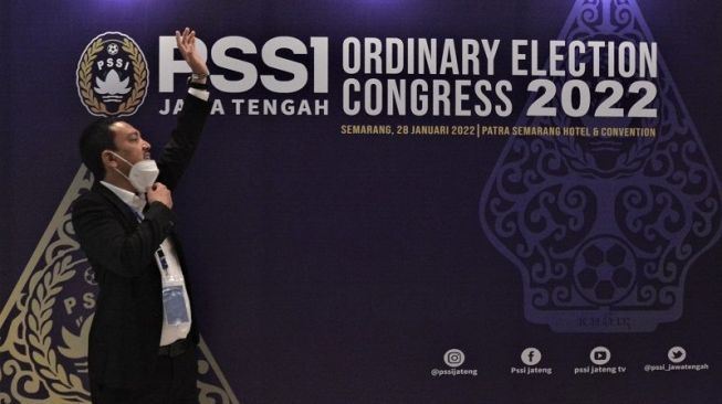 Resmi! Yoyok Sukawi Jadi Ketum Asprov PSSI Jateng Periode 2022-2026