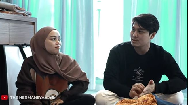 potret Rizky Billar dan Lesti Kejora (YouTube/The Hermansyah A6)