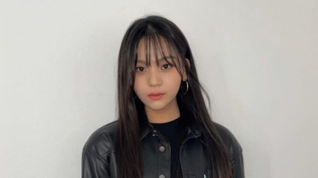 Umji Eks GFRIEND Langsung Trending di Twitter Usai Positif Covid-19