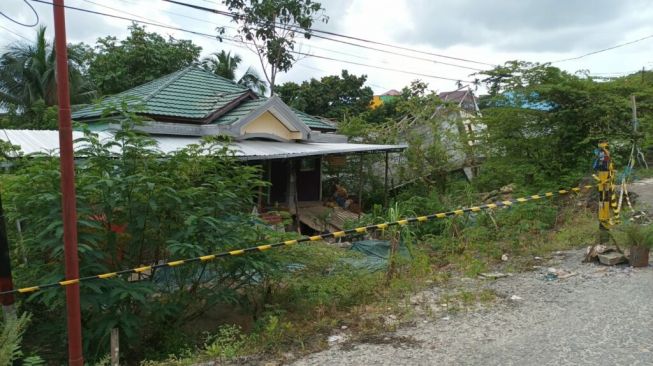 Sudah 1 Tahun, Aduan Tanah Longsor Tak Digubris Pemkot dan DPRD Balikpapan, 5 RT di Karang Joang Tutup Jalan KRB