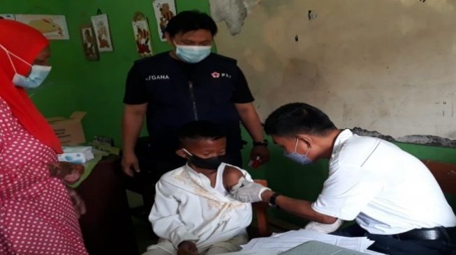 Tingkatkan Vaksinasi Anak, PMI Belitung Sasar Puluhan Siswa SD Muhammadiyah