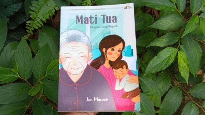 Ulasan Buku Mati Tua: Perihal Perempuan dan Persoalan-Persoalan yang Membelitnya