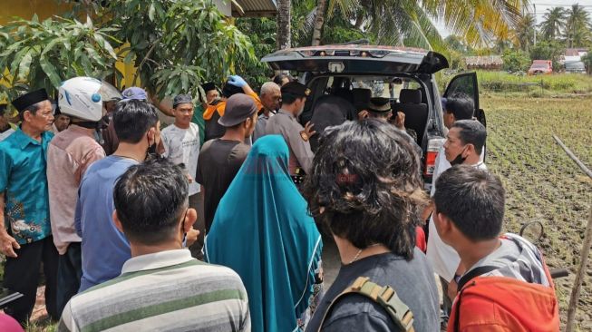 Diduga Bunuh Diri, FO Didapati Orangtuanya Telah Tewas di dalam Kamar dengan Posisi Tergantung