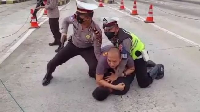 Polisi Gagalkan Penyelundupan 20 Kg Sabu Dari Palembang Ke Jakarta, Lima Tersangka Diringkus