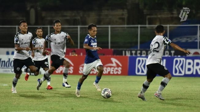 Dua Pemain Ini Dipuji Pelatih Persib Usai Mengalahkan Tira Persikabo