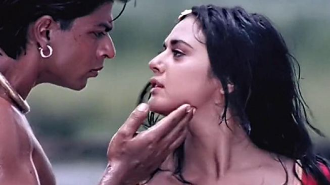 Penampilan Preity Zinta dan Shah Rukh Khan di film Dil Se.. [Instagram]