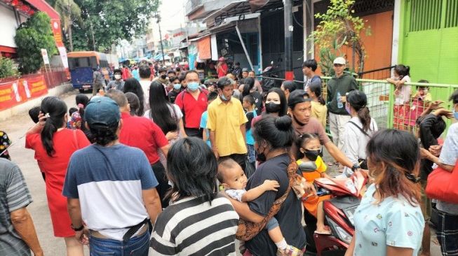 Biasa Dapat Uang Hingga Ratusan Ribu, PMKS di Wihara Dharma Bhakti Ngeluh Sepi Imbas Pandemi