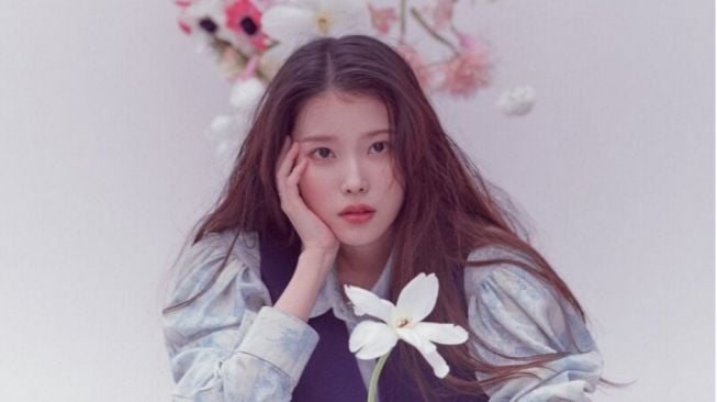 Theqoo Merilis Idol K-Pop Wanita dengan Viewers Terbanyak Sepanjang Tahun 2021, IU Teratas!