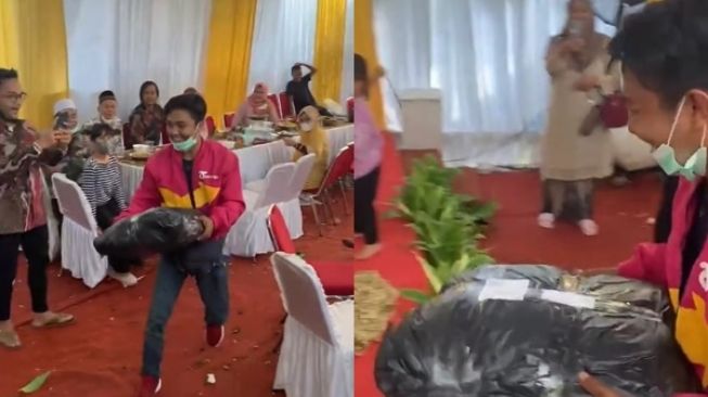 Viral Kurir Naik Pelaminan Antar Paket ke Pengantin saat Resepsi, Sampai Ingin Foto Bareng