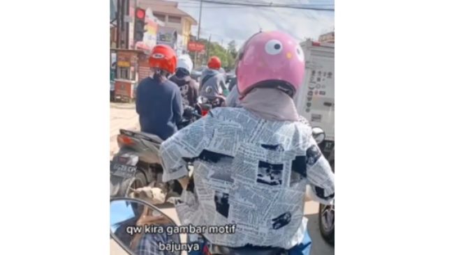 Lihat Motif Baju Pengendara Motor, Tiba-Tiba Dibikin Syok Ternyata Hewan Sungguhan, 'Merinding Gue'