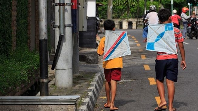 Viral Curhatan Frustrasi Soal Anak Tetangga Bandel, Disebut Tega Banting Kucing Sampai Suka Ludahi Orang