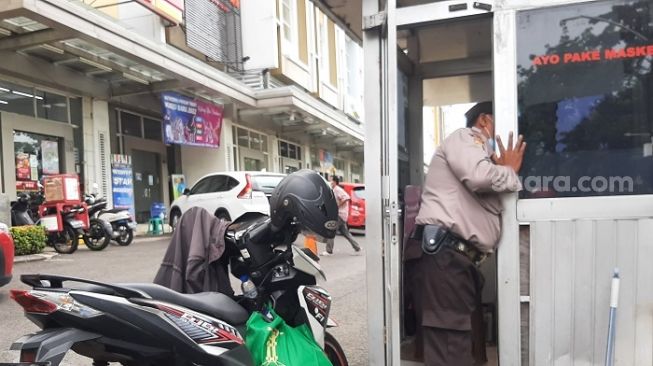 Curhat Satpam Senang Pakai Seragam Cokelat Tapi Disangka Polisi: Ditanya-tanya di Jalan, Anggota Satuan Mana?