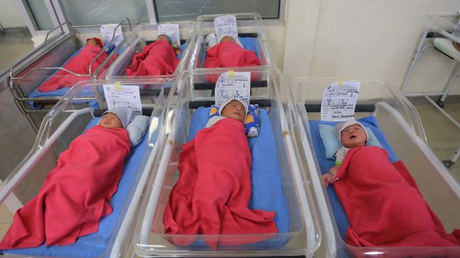 Bayi Lahir di Tanggal Unik 2-2-22