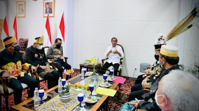 IKN Nusantara Disambut Antusiasme Para Tokoh Adat Benua Etam, Ini Pesan 'Keramatnya' untuk Jokowi