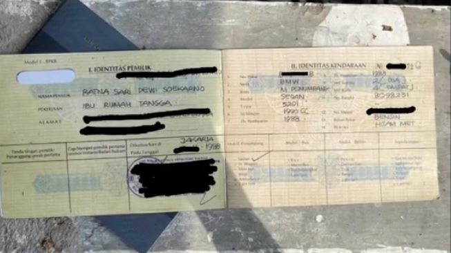 Mobil tua eks milik istri Presiden Soekarno bikin heboh. (TikTok)