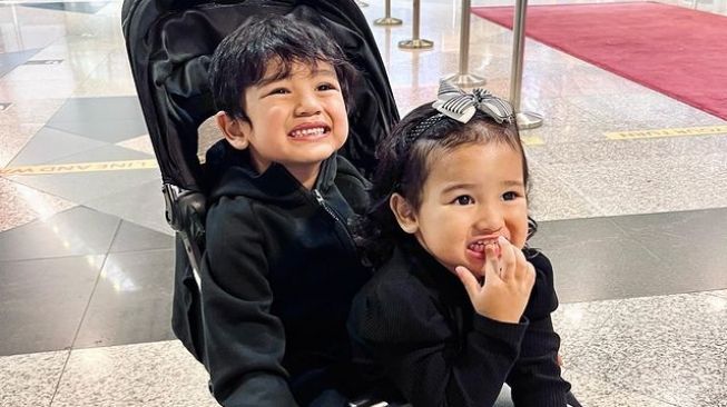 Potret Azzahra Jiwa, cucu Siti Nurhaliza. (Instagram/azzahrajiwaasyraf)