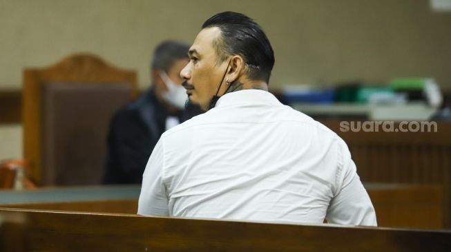 Saksi Positif Covid-19, Sidang Jerinx SID Ditunda