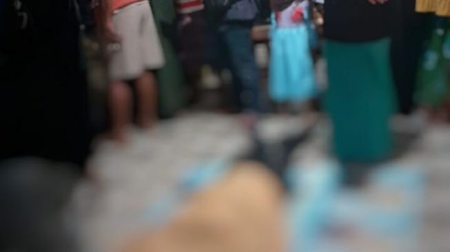 Viral! Pria ditemukan Tergeletak di Pinggir Jalan dalam Keadaan Tak Bernyawa, Ternyata Laka Tunggal