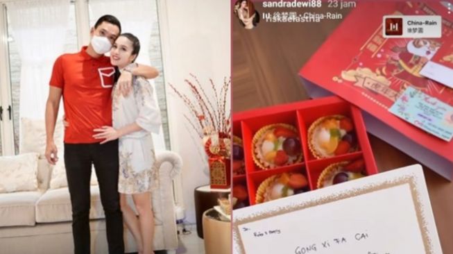 Intip 8 Potret Isi Hampers Imlek Artis, Sandra Dewi Kirim Kudapan Segar