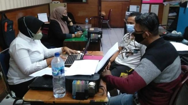 Ngaku Bisa Kembalikan Perawan Lewat Pijit, Pria di Padang Cabuli Siswi SMP Berkali-kali