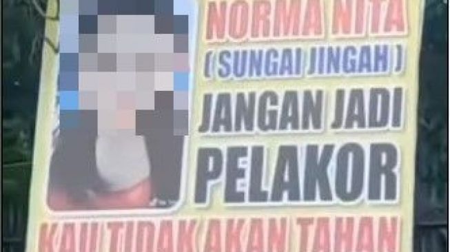 Viral Perempuan Dituding Pelakor Dipajang di Spanduk, Fotonya Terpampang di Publik