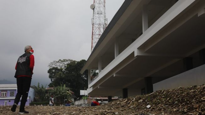 Kontraktor Janji Perbaiki Pekerjaan Pembangunan Gedung SMAN Tawangmangu Akhir Februari