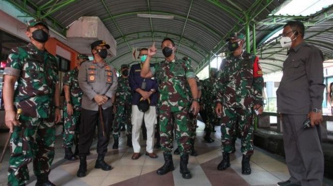 Cegah Covid, Panglima Pastikan Kepulangan Pekerja Migran Terpantau Lewat Jalur Darat, Laut dan Udara