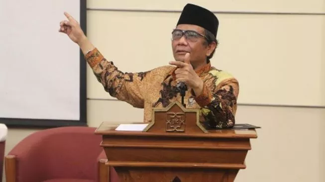 Menko Polhukam Mahfud MD menghadiri Rapat Pimpinan Nasional Pengurus Dewan Pimpinan Pusat Jam'iyyah Ahli Thoriqoh Mu’tabaroh Indonesia (JATMI) di Jakarta, Kamis (3/2/2022). [Kemenkopolhukam]