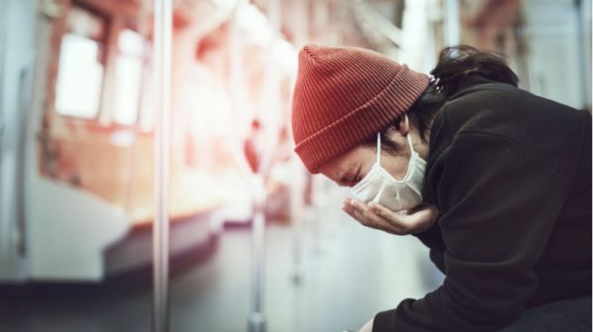 Tetap Waspada! Epidemiolog Sebut Omicron Bukan Varian Terakhir Covid-19, Gelombang Pandemi Masih Bisa Terjadi