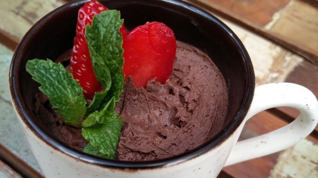 Sajian chocolate mousse (Pixabay/sidharawat)