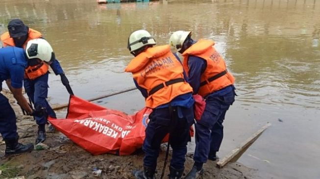 Hilang 2 Hari, Pemuda Kramat Jati Ditemukan Tewas di Kali Ciliwung