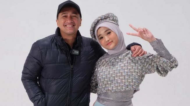 Irfan Hakim dan putrinya, Aisha Maydina Hakim alias Aisha Keem. [Instagram]