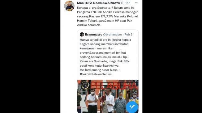 Luhut Asyik Telponan saat Jokowi Sambutan (Twitter)