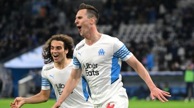 Ligue 1 Prancis: Marseille Bantai Angers 5-2