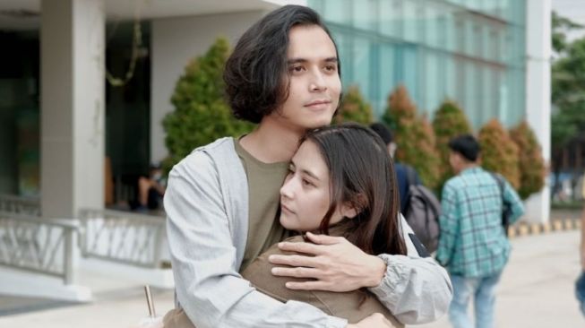 Film Kukira Kau Rumah yang Diproduseri Prilly Latuconsina Tembus 1 Juta Penonton