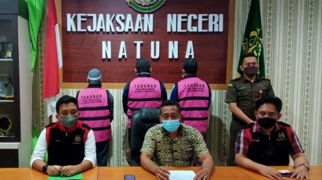 3 Eks Pejabat Desa di Natuna Ditahan karena Korupsi Dana APBDes, Negara Rugi Rp 393.890.132