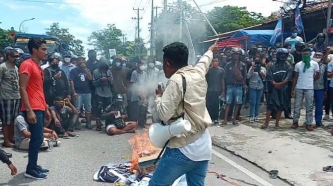 Reaksi Partai Demokrat Usai Foto AHY Dibakar Massa Di Kupang, Waketum: Kalau Foto Saya Yang Dibakar Makin Saya Senang