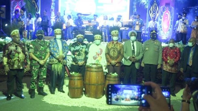 Pertama Kali Menteri Agama Yaqut Cholil Qoumas Beri Sambutan Perayaan Injil Masuk Tanah Papua